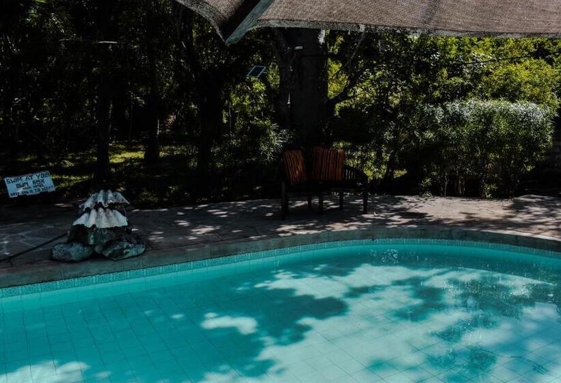 تختخواب و صبحانه Spice Of The Coast