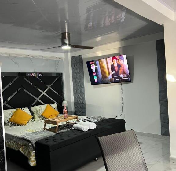 פנסיון Hermosa Habitación 202!!