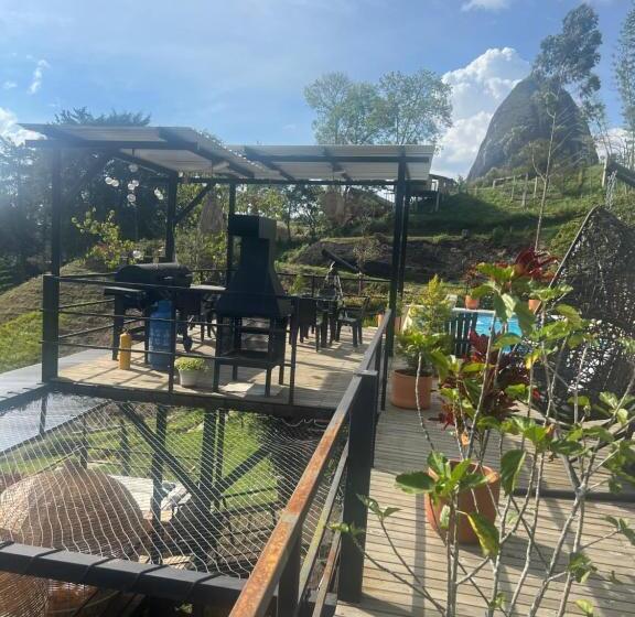 פנסיון Hermosa Habitación 202!!