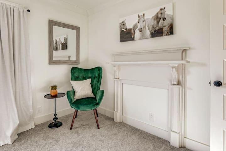 فندق صغير 2 Br Highland House Of Historic Dwtn Franklin