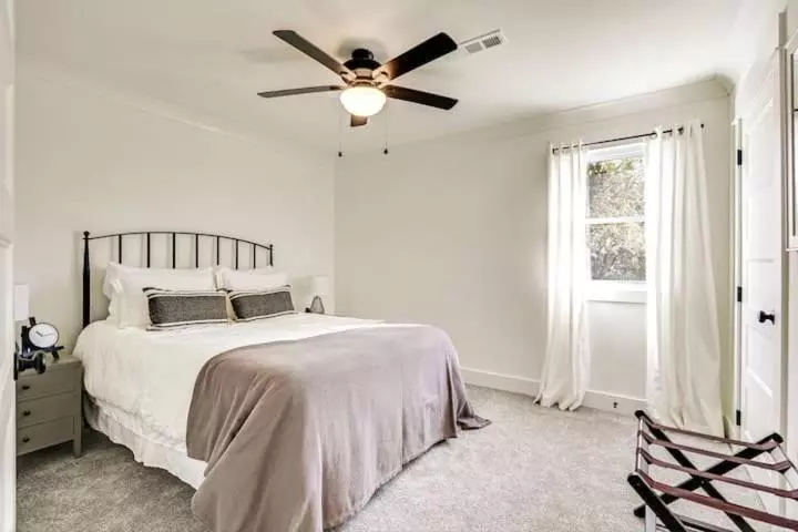 ユースホステル 2 Br Highland House Of Historic Dwtn Franklin