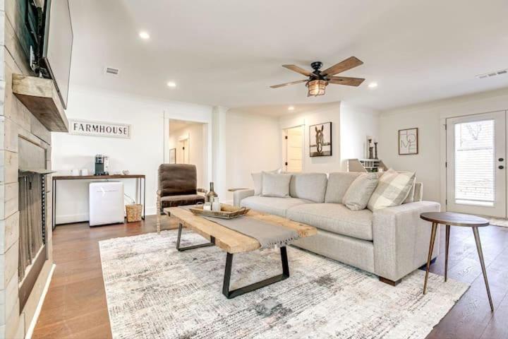 فندق صغير 2 Br Highland House Of Historic Dwtn Franklin