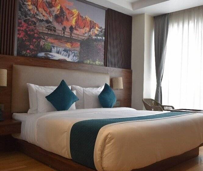 هتل Dees Boutique