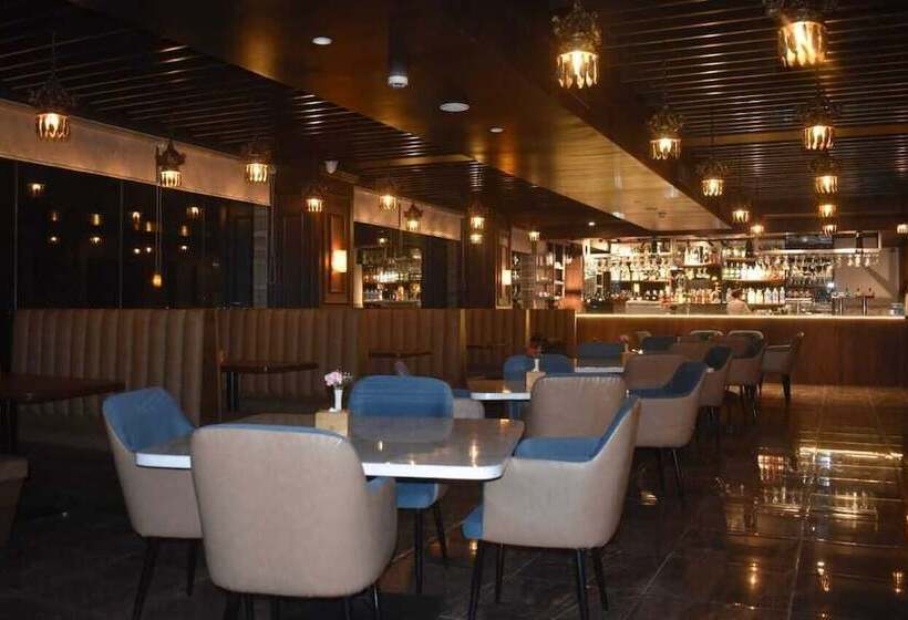 هتل Dees Boutique