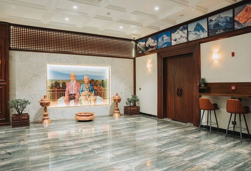 هتل Dees Boutique