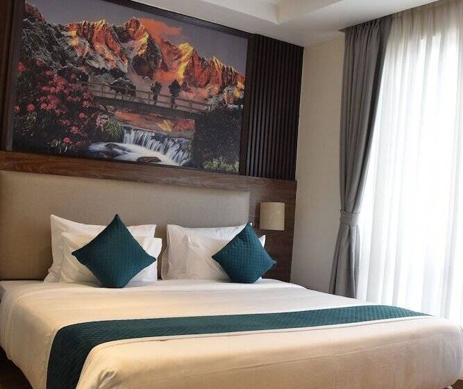 هتل Dees Boutique