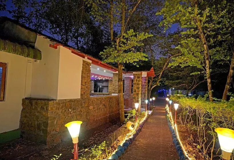 Hotelli Hillside Spring Valley Resort Masinagudi