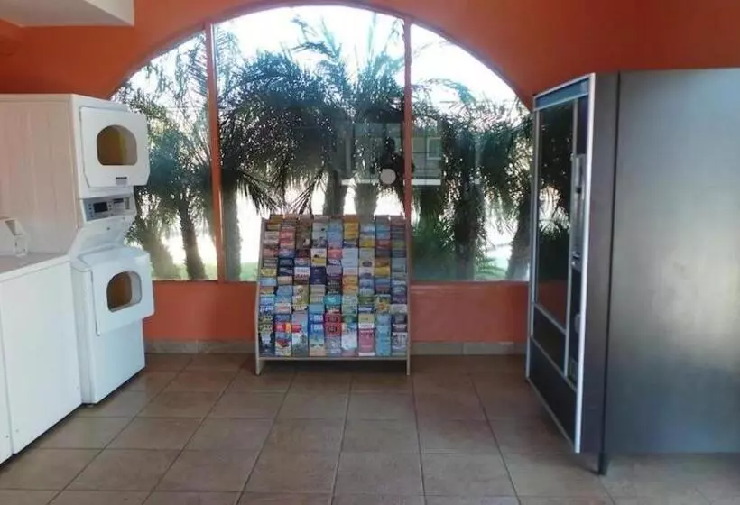ホテル Rodeway Inn Carlsbad