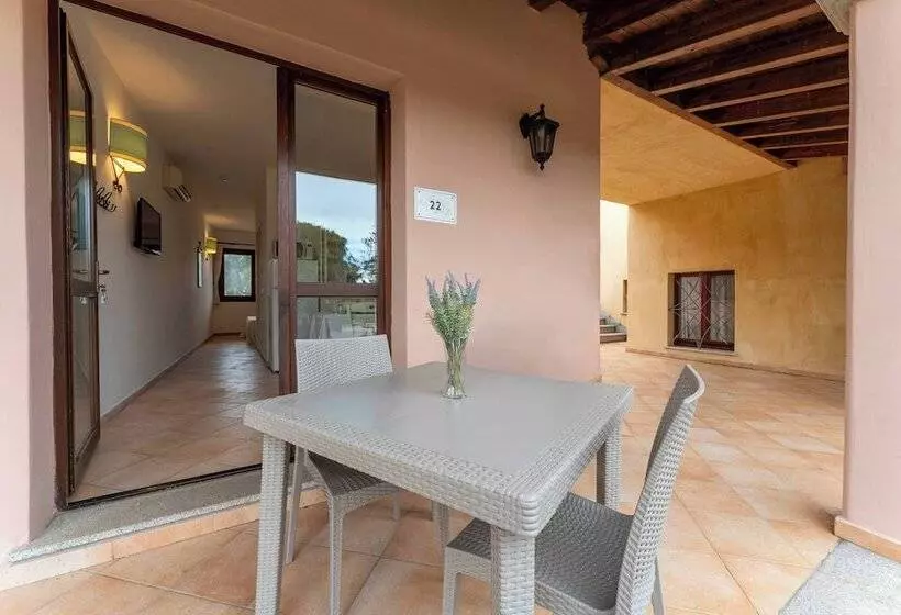 Résidence Pierre & Vacances Vignola Mare