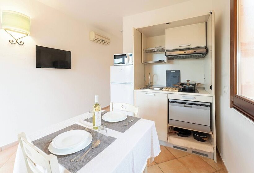 Résidence Pierre & Vacances Vignola Mare