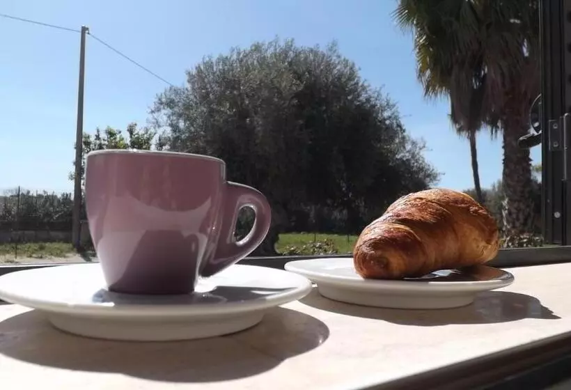 تختخواب و صبحانه Beb Nonno Baffo