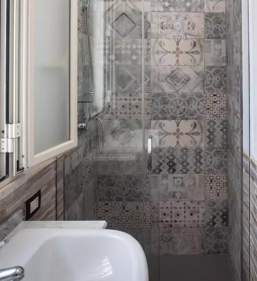 تختخواب و صبحانه Beb Nonno Baffo