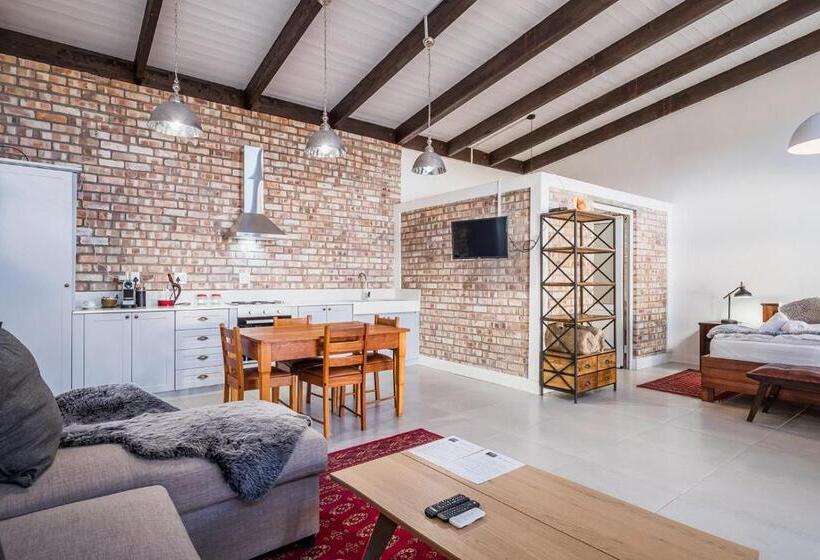 تختخواب و صبحانه Alte Villa Boutique