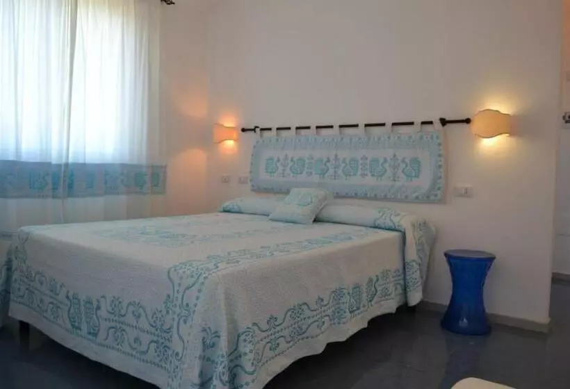 Aamiaismajoitus (B&B) Villa Pischinas