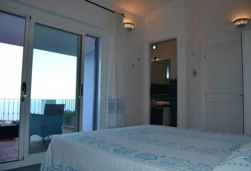 Aamiaismajoitus (B&B) Villa Pischinas