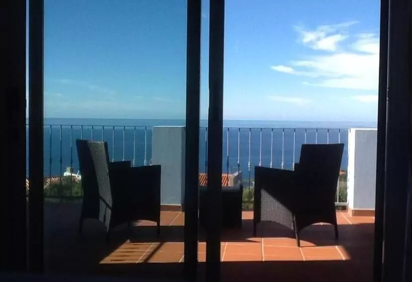 Aamiaismajoitus (B&B) Villa Pischinas