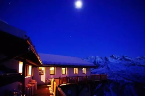 ホテル Albergo Ristoro Sitten