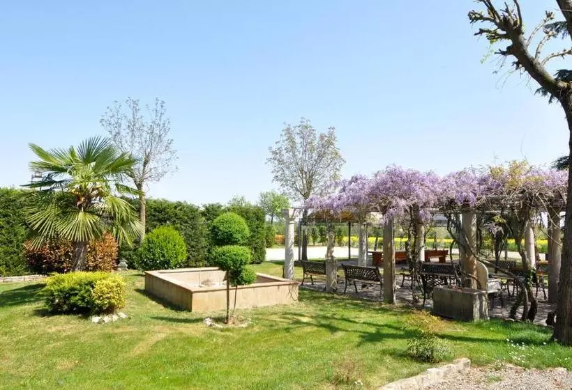 Hotelli Albergo Villa San Giuseppe