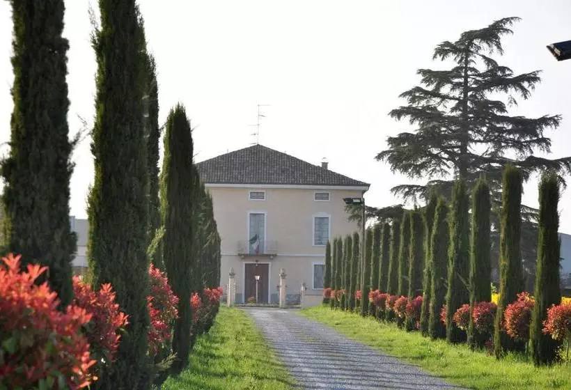Hotelli Albergo Villa San Giuseppe