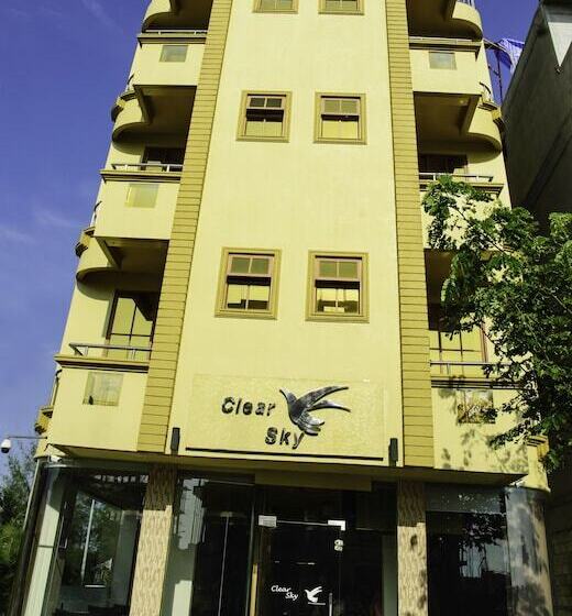 هتل Clear Sky Inn
