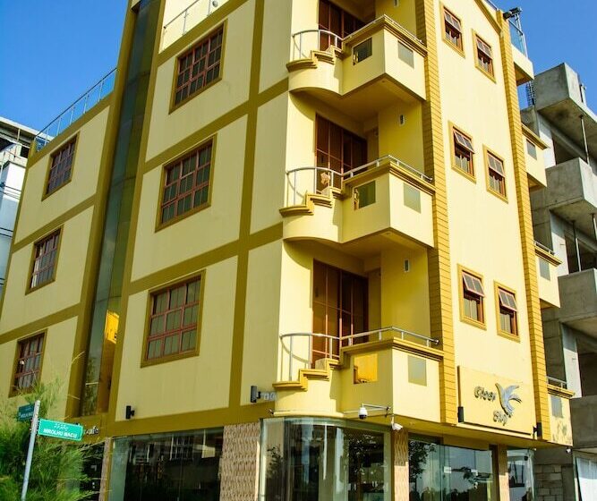 هتل Clear Sky Inn