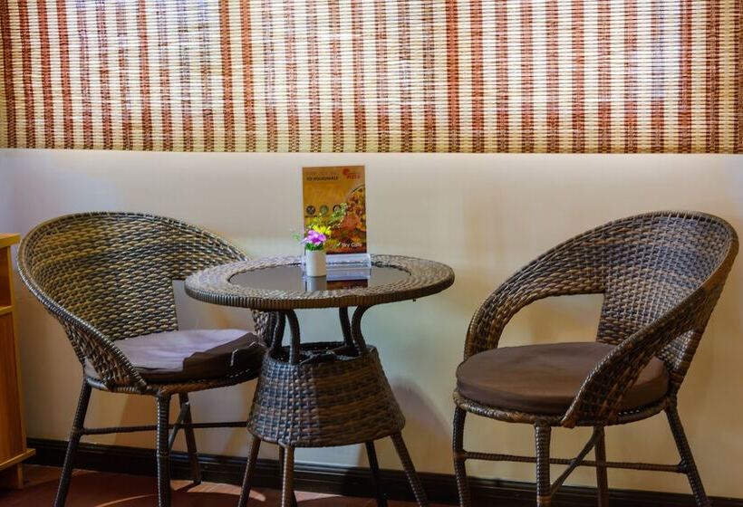 هتل Clear Sky Inn