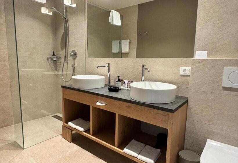 Отель Das Grafenstein Familienresidence