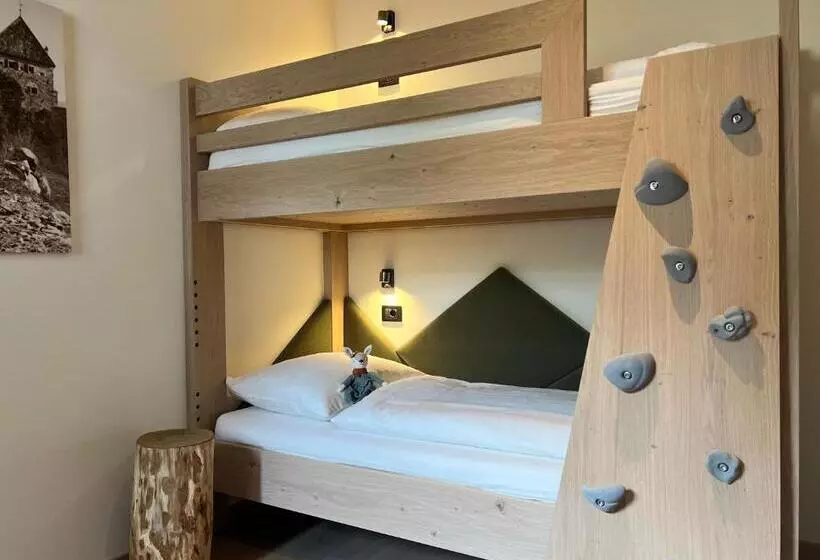 Hotelli Das Grafenstein Familienresidence