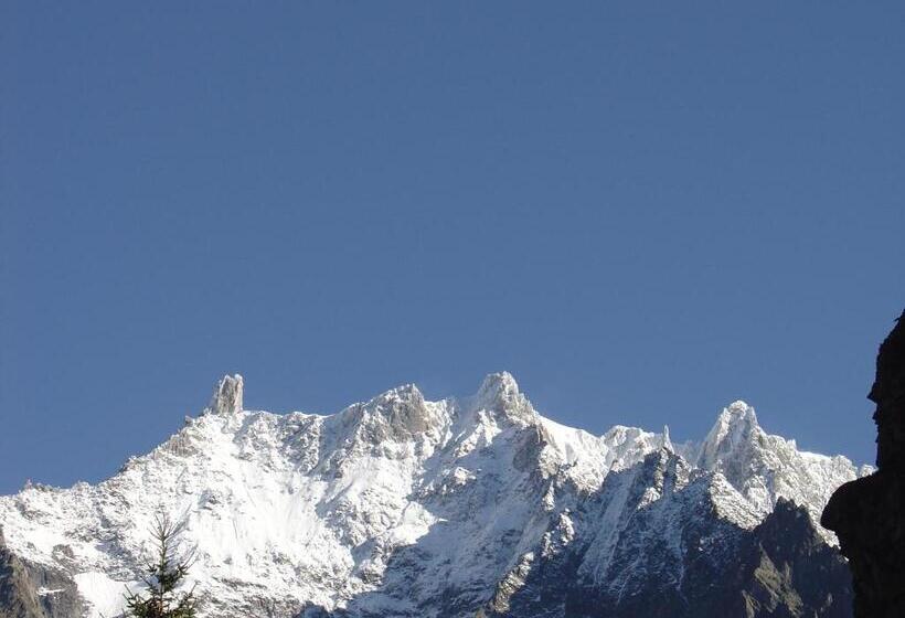 فندق Dei Camosci