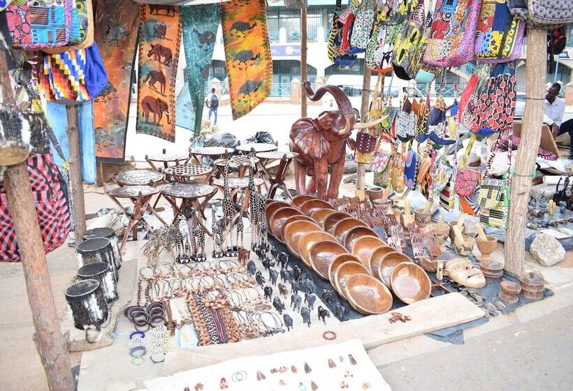 هتل Imperial Town