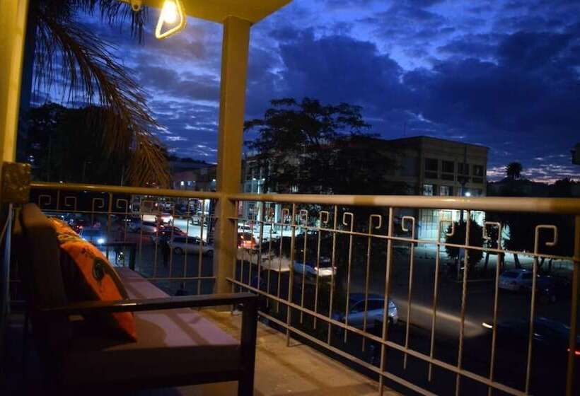 هتل Imperial Town