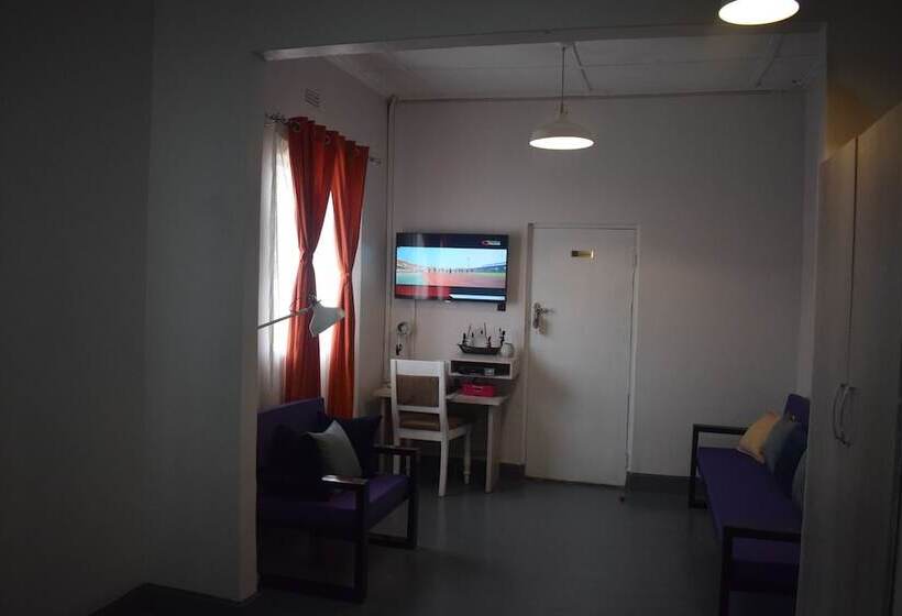 هتل Imperial Town