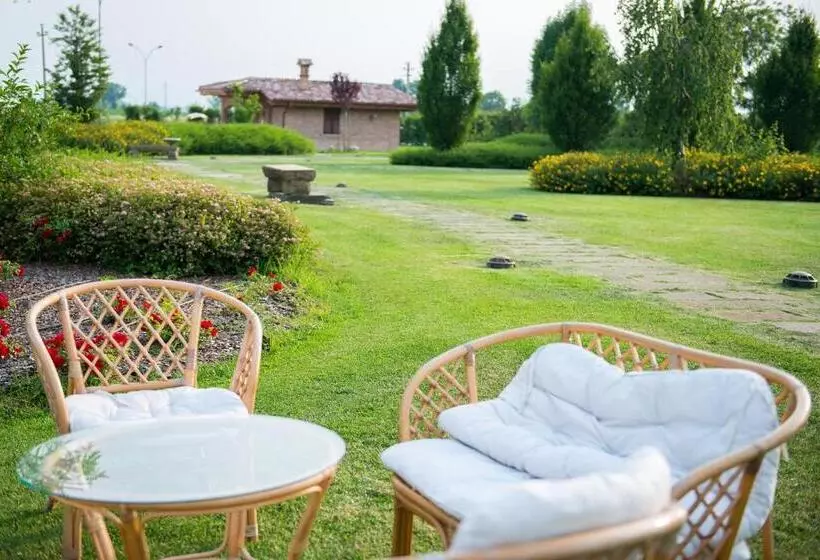 Hotelli La Tavola Rotonda