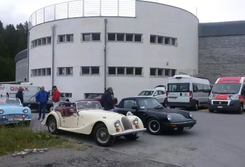 هتل Lago Losetta
