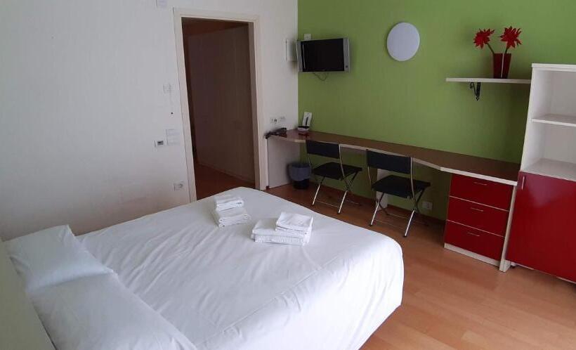 בית מלון כפרי Lago Losetta