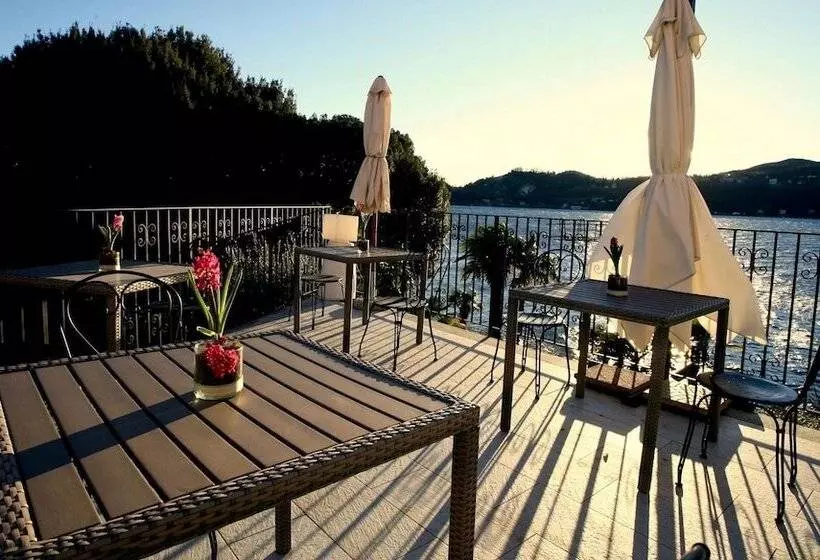 ホテル Lido Di Angera
