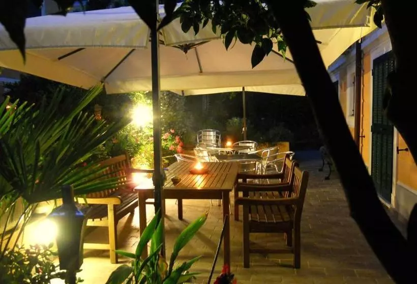 Hotel Locanda Villa Moderna