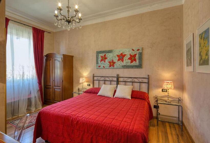 فندق Locanda Villa Moderna