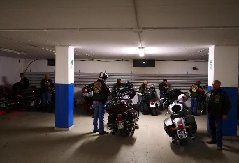 هتل Ristorante Trendy