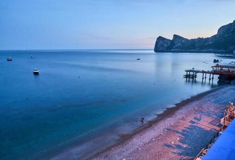 בית מלון כפרי Taverna Del Capitano