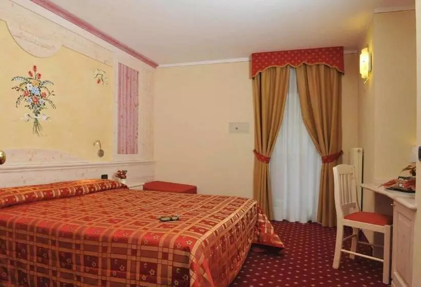 Hotelli Val Di Sole
