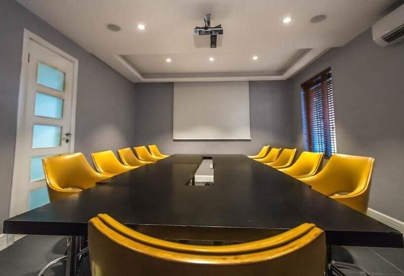 هتل Vanern Residence