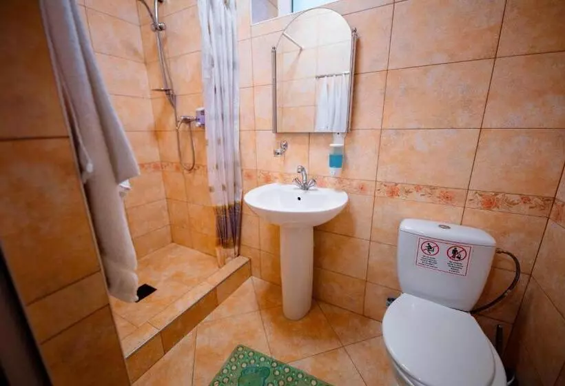 هتل Villa Turistica Oasis