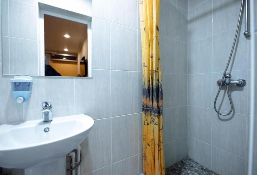 هتل Villa Turistica Oasis