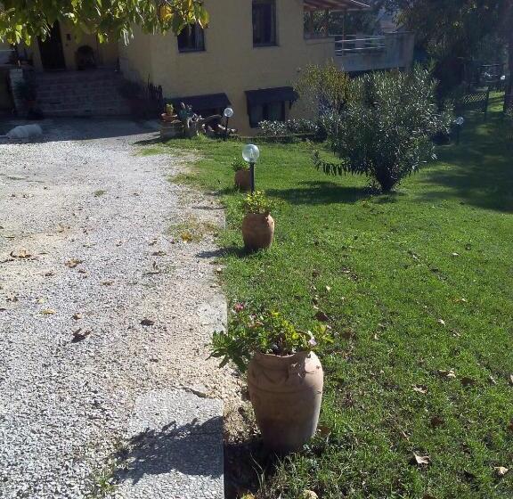 La Grotta Bed And Breakfast E Affittacamere