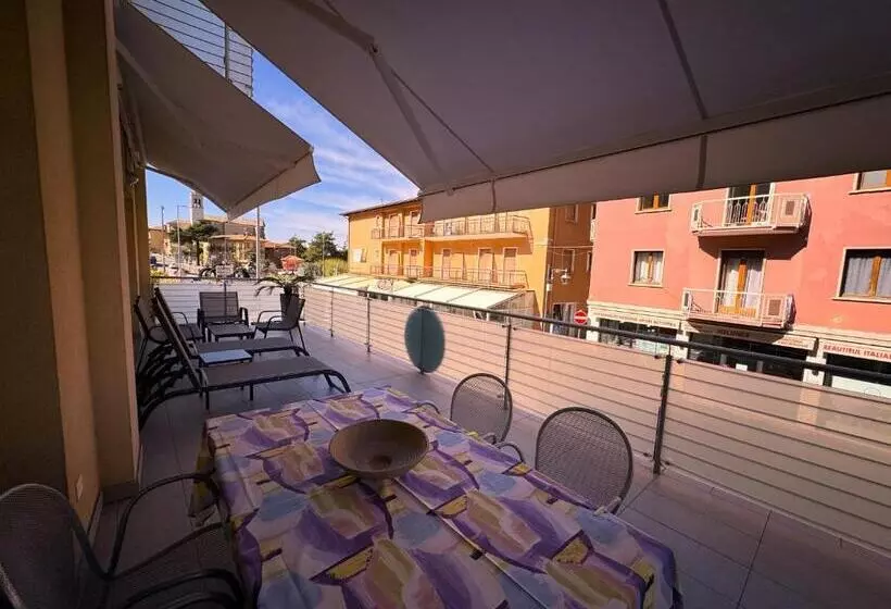 レジデンス Gardesana Active Apartments