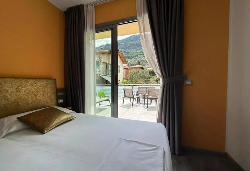 レジデンス Gardesana Active Apartments