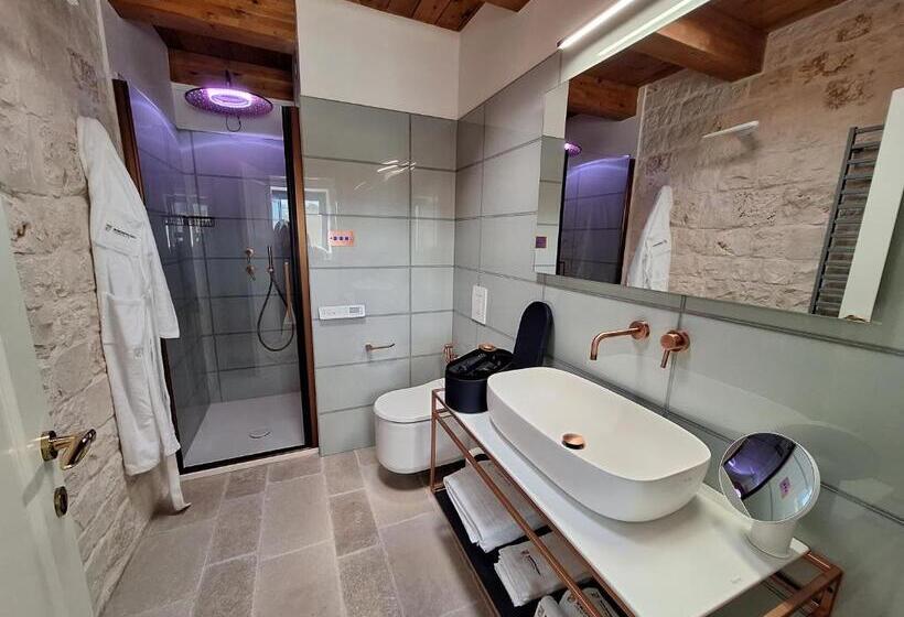 Bed and Breakfast Borgofreddo Luxury Suite