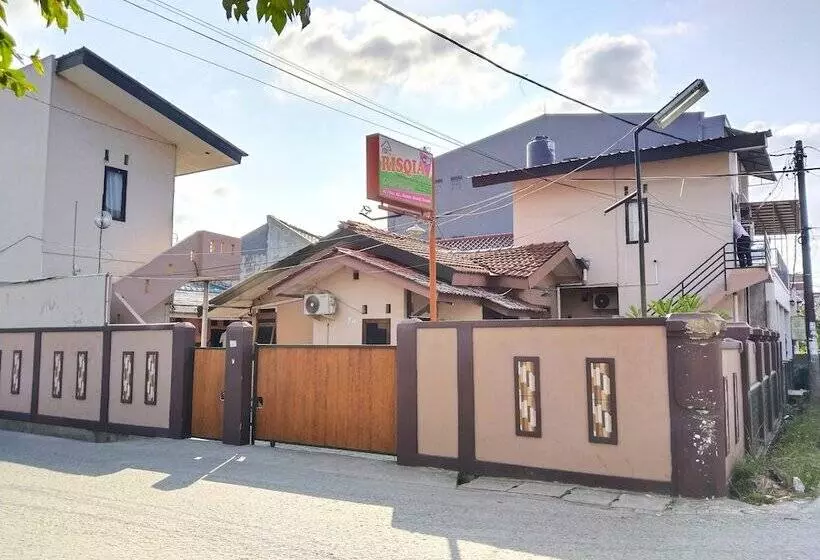 Risqia Homestay Syariah By Cocotel