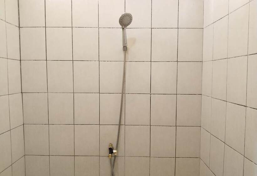 Risqia Homestay Syariah By Cocotel